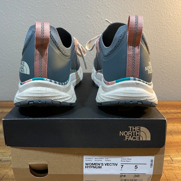 NORTH FACE Women's Vectiv Hypnum athletic sneaker US 7 Goblin Blue / Rose Dawn - Picture 5 of 8